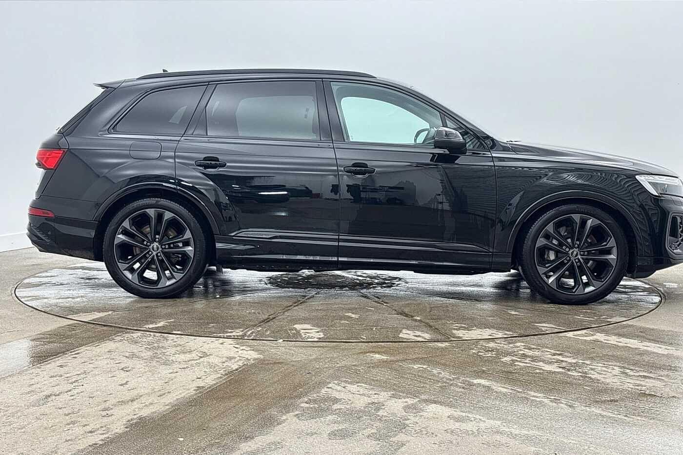 Used Audi Q7 2025 for sale - 77733753: Photo 3