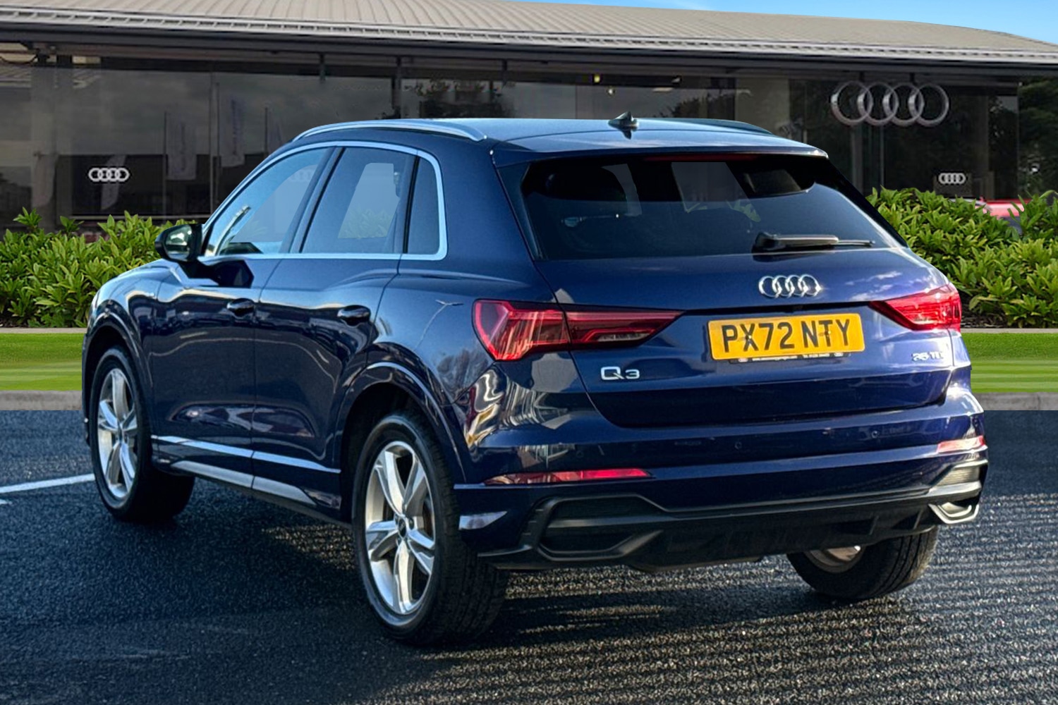 Used Audi Q3 2022 for sale - 77368581: Photo 2