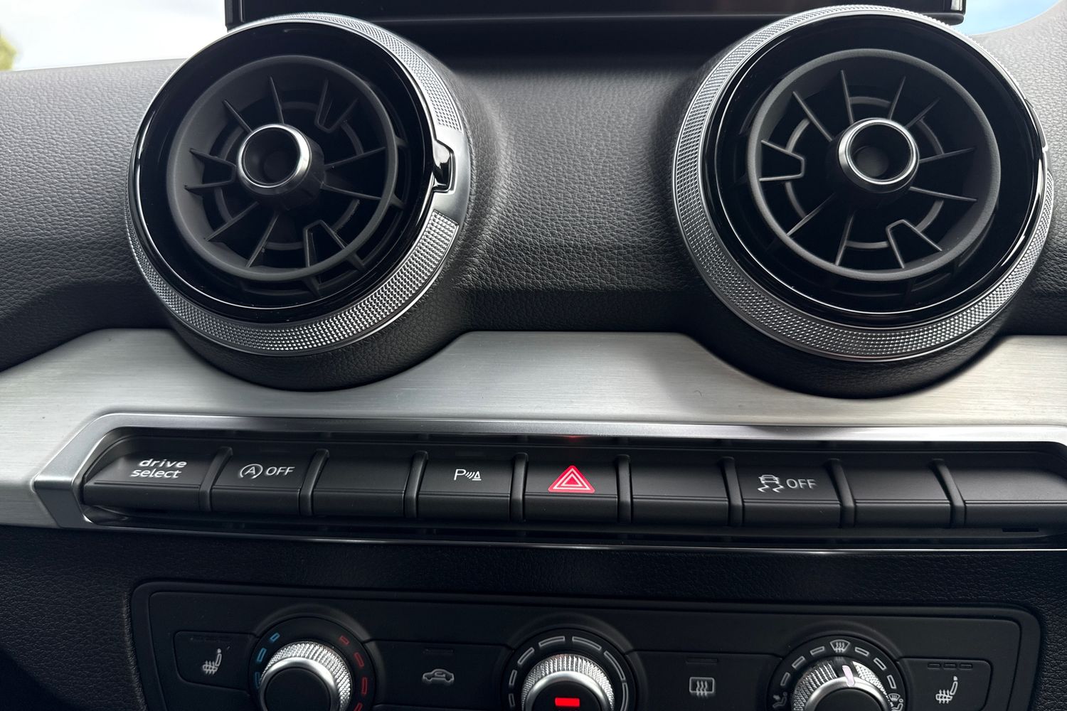 Used Audi Q2 2025 for sale - 76653999: Photo 54