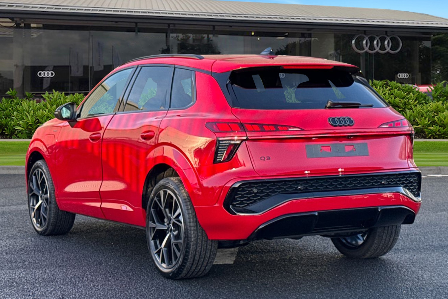 Used Audi Q3 2026 for sale - 77589539: Photo 2