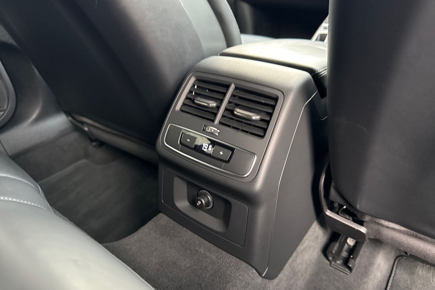 Used Audi RS4 2023 for sale - 77368464: Photo 41