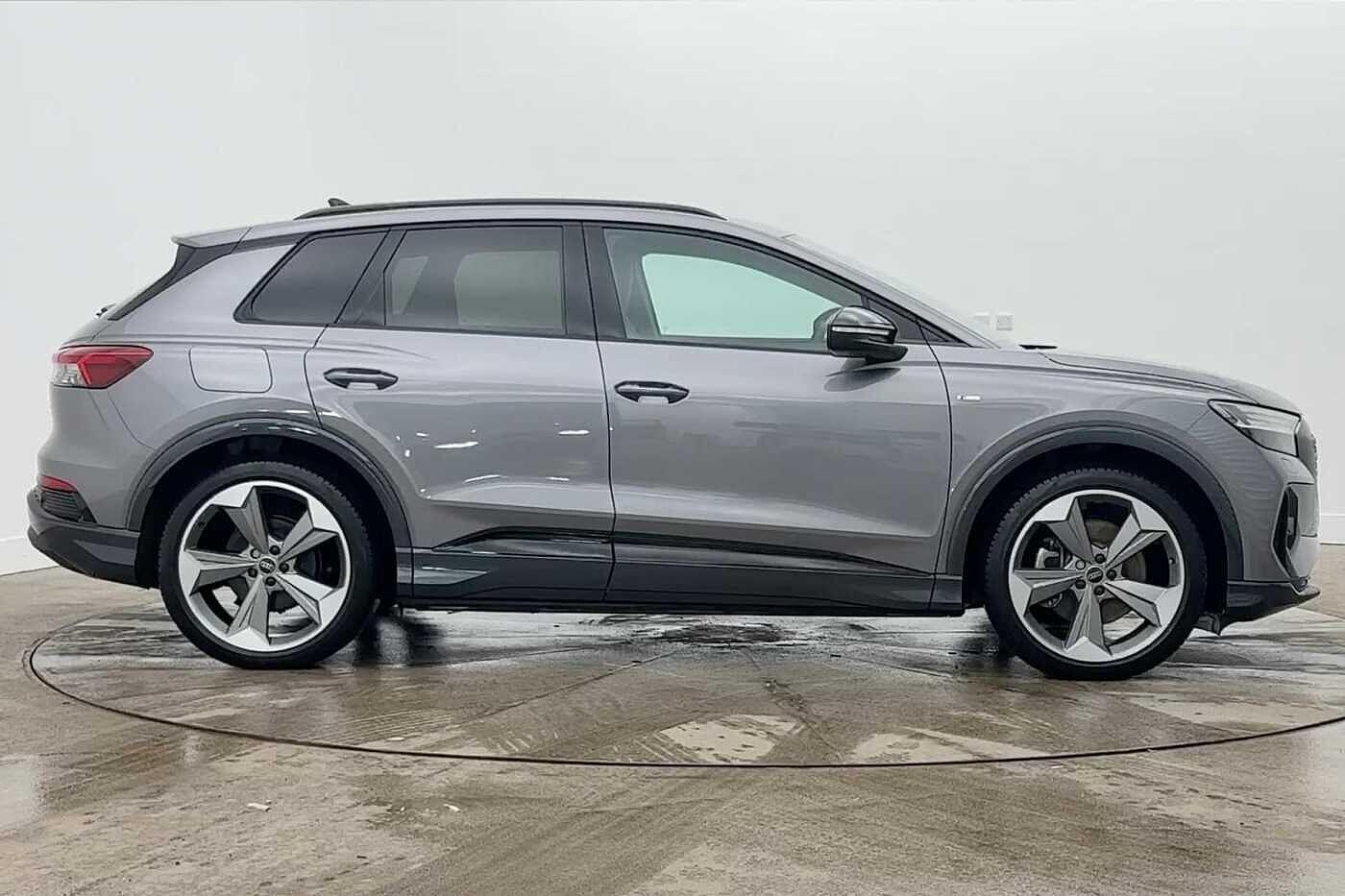 Used Audi Q4 e-tron 2025 for sale - 77733619: Photo 4