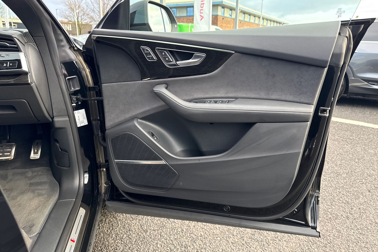 Used Audi Q8 2024 for sale - 77368380: Photo 47