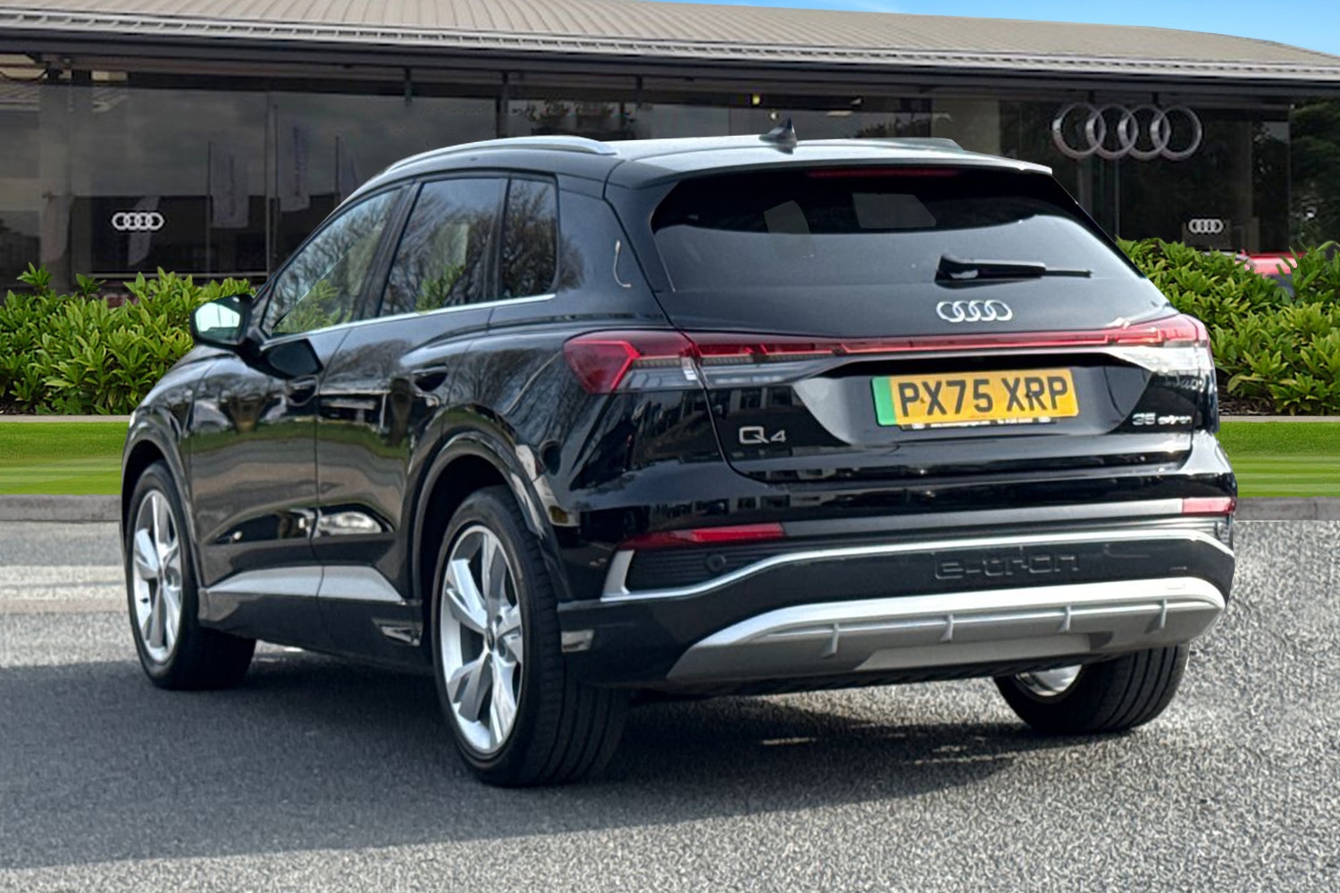 Used Audi Q4 e-tron 2025 for sale - 77981858: Photo 2