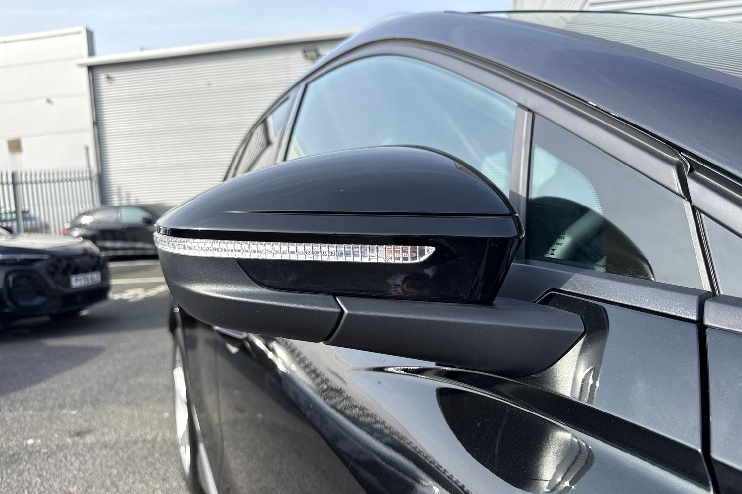 Used Audi Q4 e-tron 2025 for sale - 77981858: Photo 28