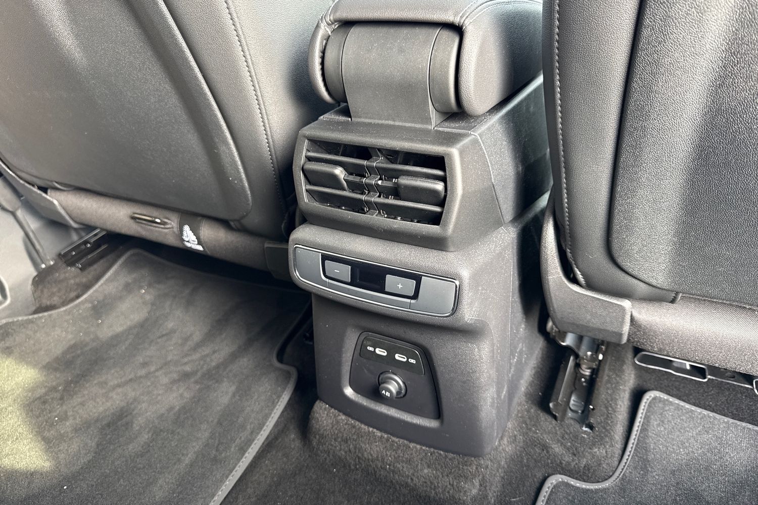 Used Audi Q4 e-tron 2025 for sale - 77981858: Photo 38