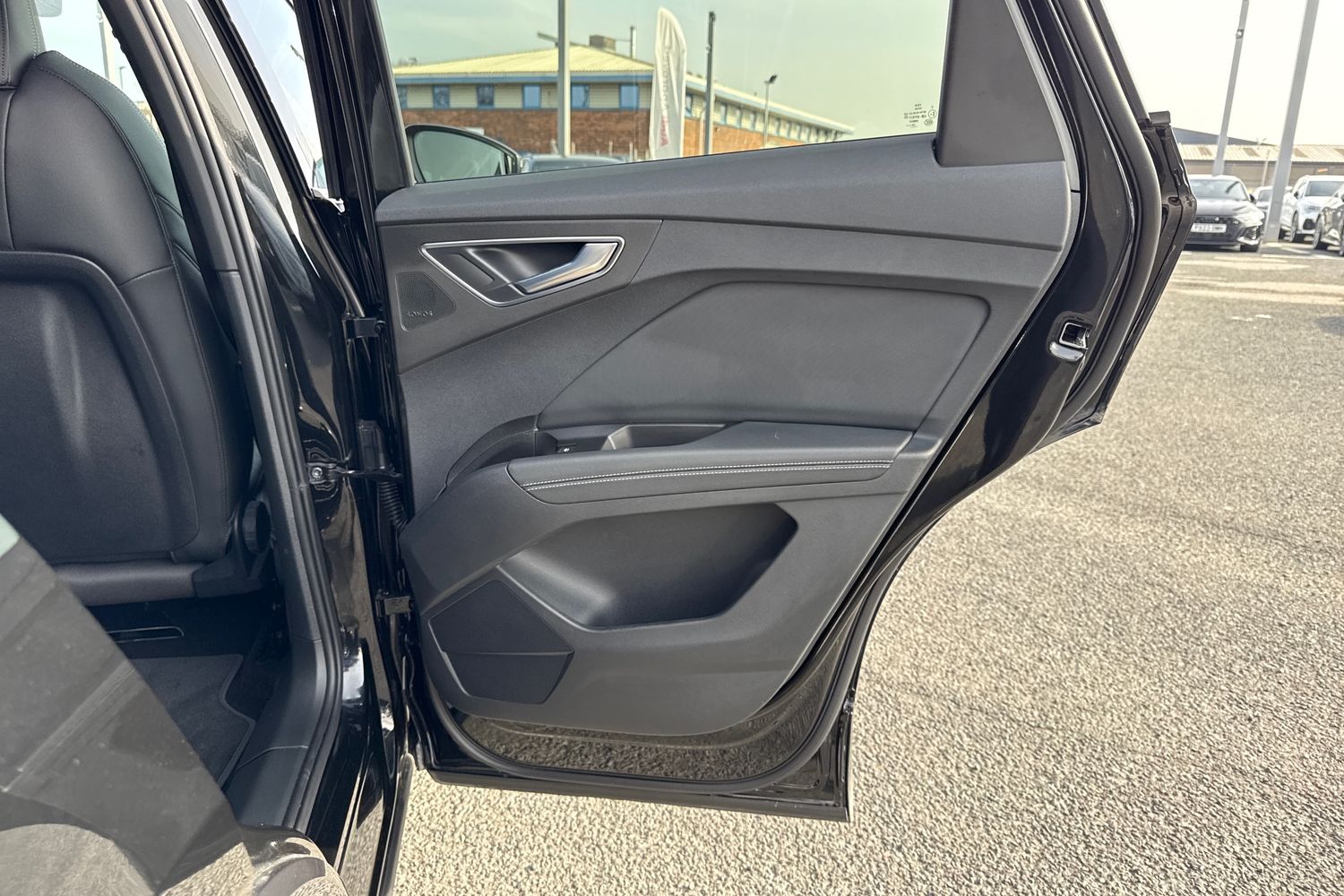 Used Audi Q4 e-tron 2025 for sale - 77981858: Photo 42