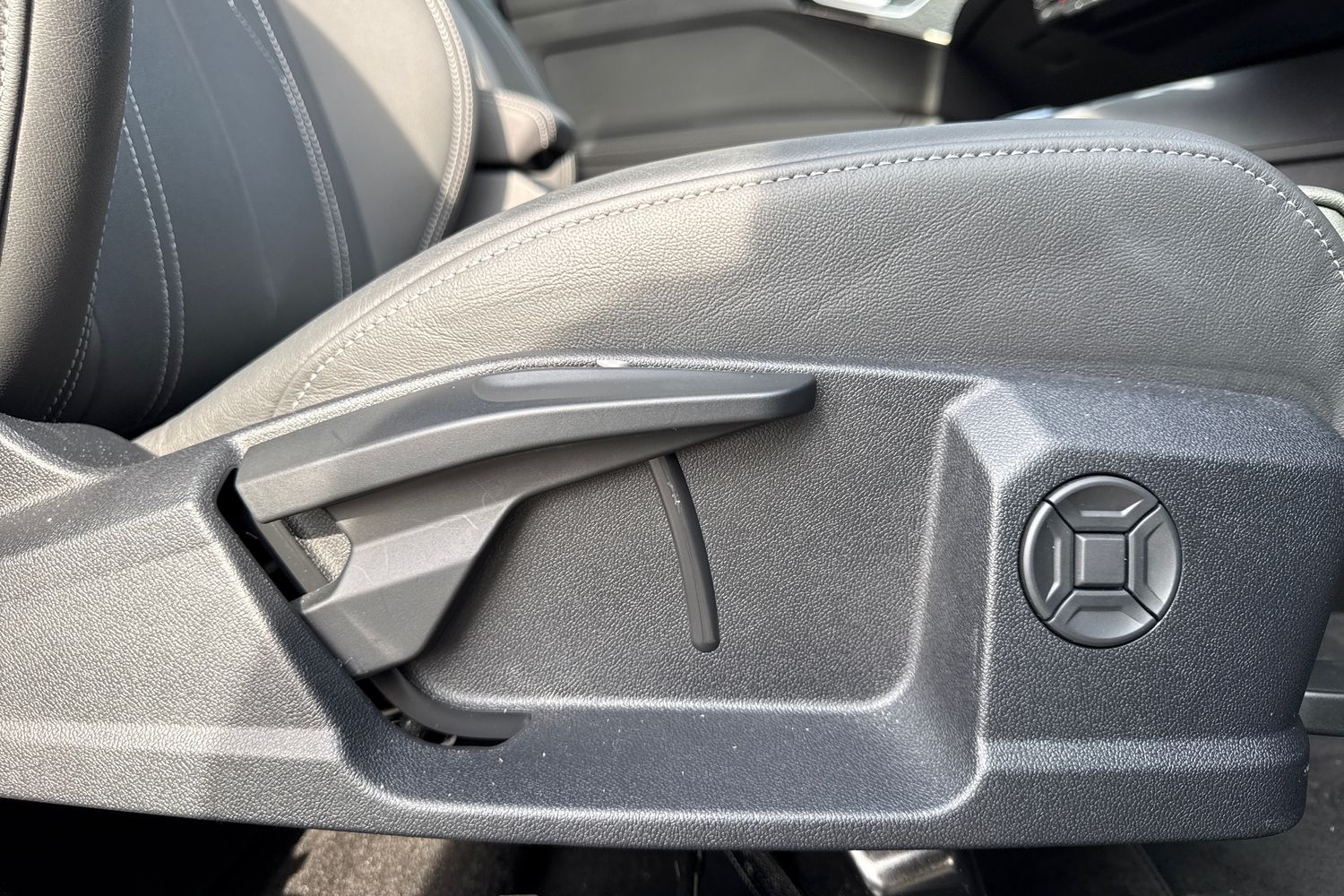 Used Audi Q4 e-tron 2025 for sale - 77981858: Photo 44