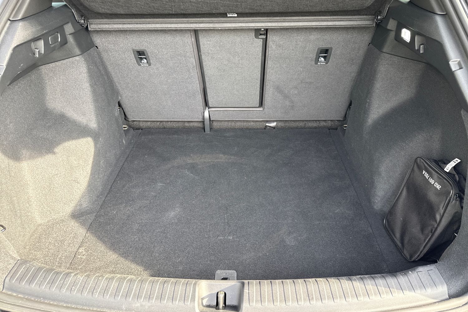 Used Audi Q4 e-tron 2025 for sale - 77981858: Photo 6