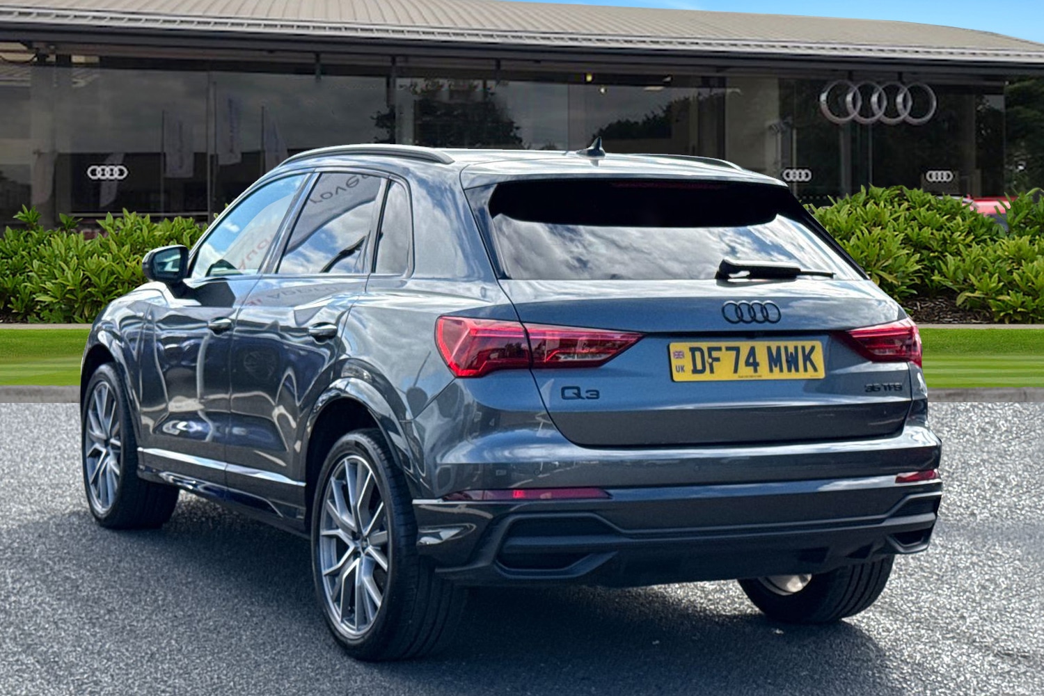 Used Audi Q3 2025 for sale - 75970547: Photo 2