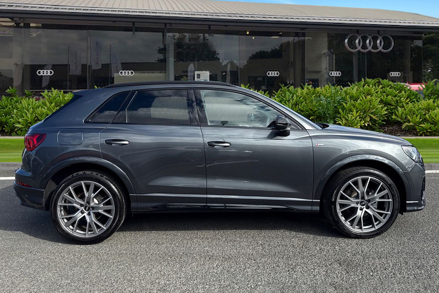 Used Audi Q3 2025 for sale - 75970547: Photo 3