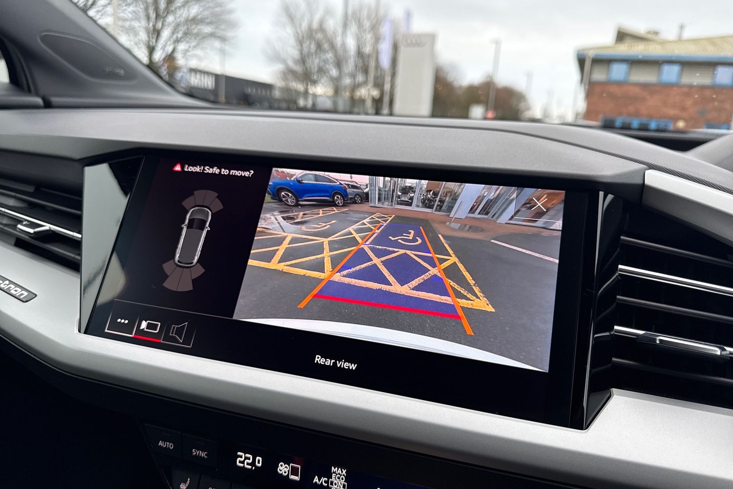 Used Audi Q4 e-tron 2022 for sale - 76576255: Photo 56