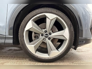 Used Audi Q4 e-tron 2025 for sale - 78594294: Photo