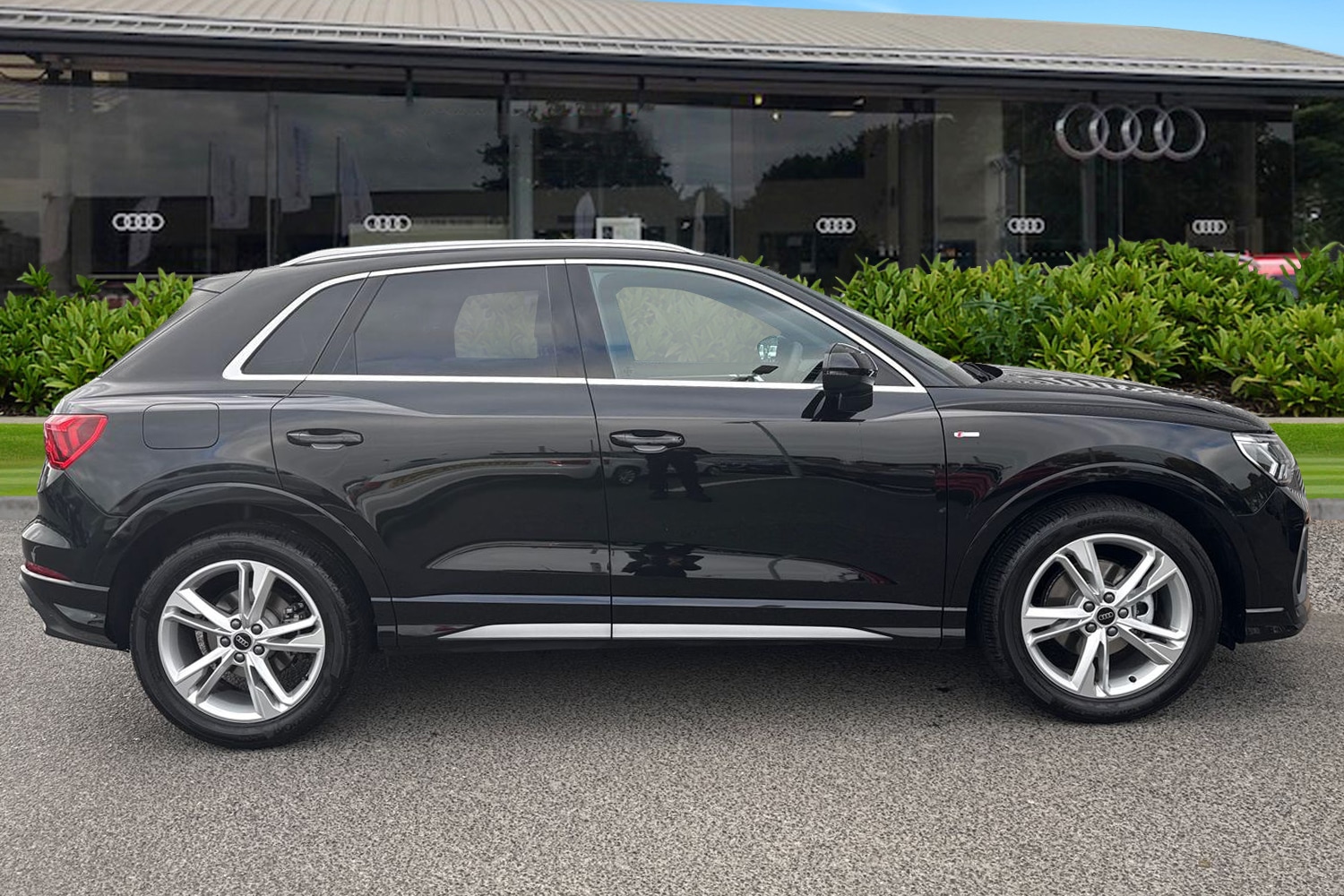 Used Audi Q3 2025 for sale - 76219961: Photo 3