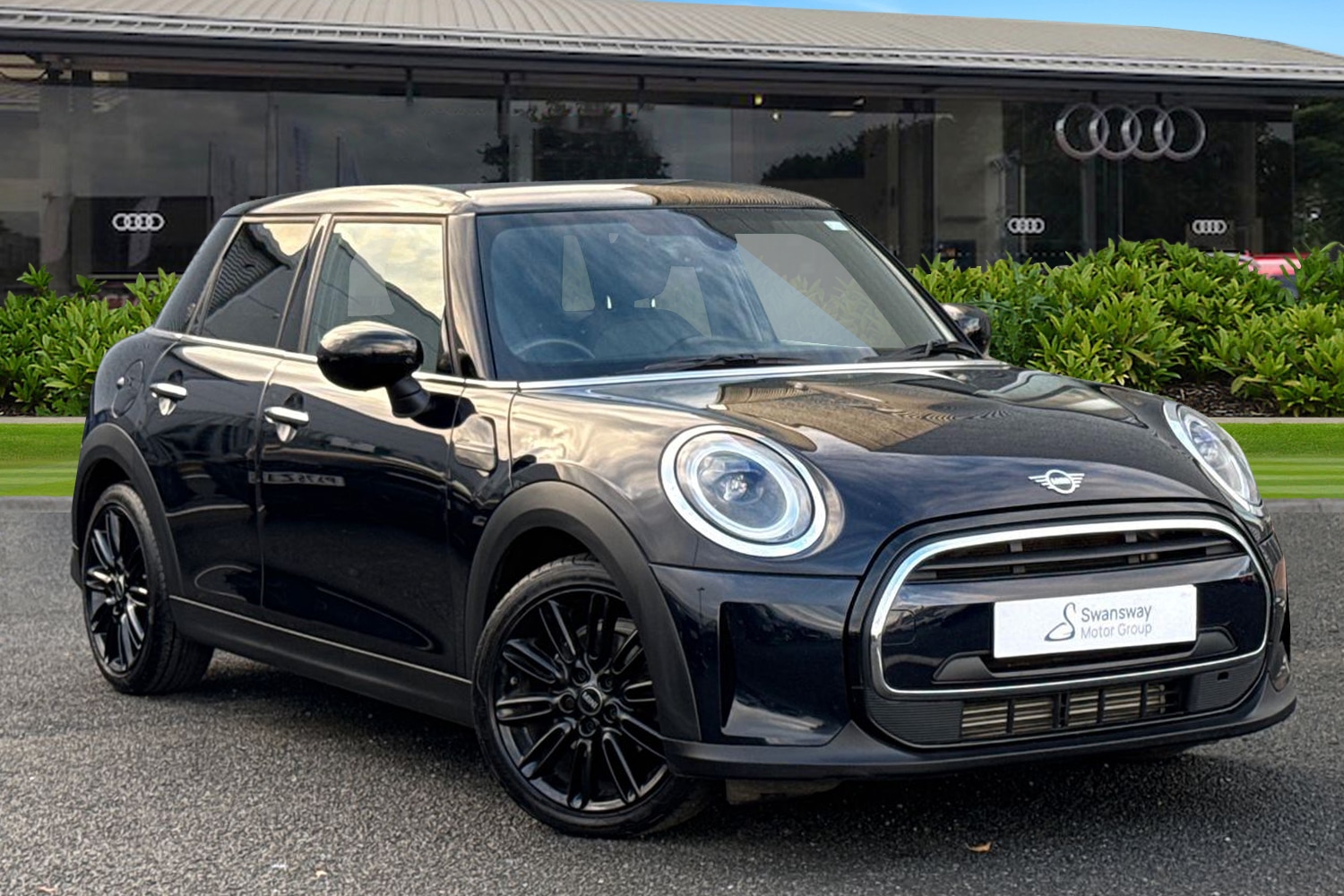 Used MINI Cooper 2022 for sale - 76670320: Photo 1