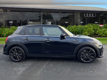 Used MINI Cooper 2022 for sale - 76670320: Photo