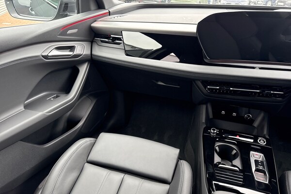 Used Audi Q6 e-tron 2025 for sale - 76224702: Photo 19