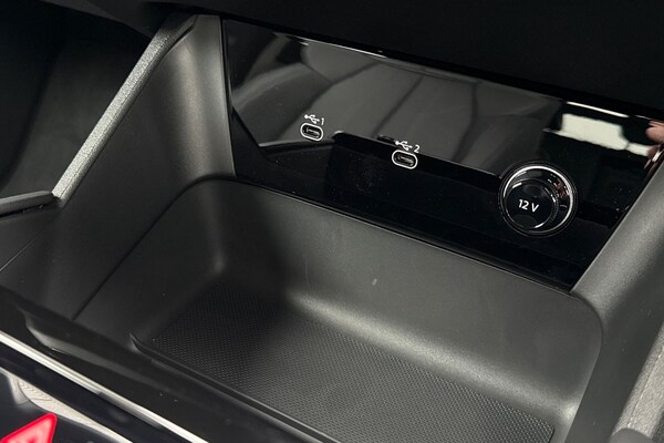 Used Audi Q6 e-tron 2025 for sale - 76224702: Photo 59