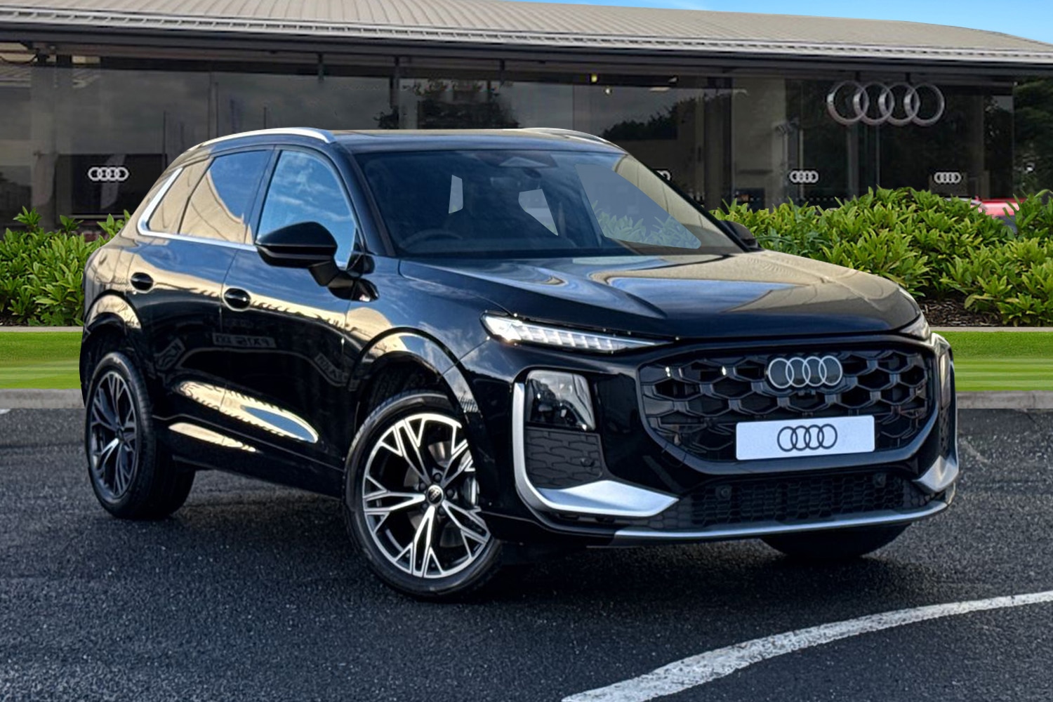 Used Audi Q3 2026 for sale - 77138947: Photo 1