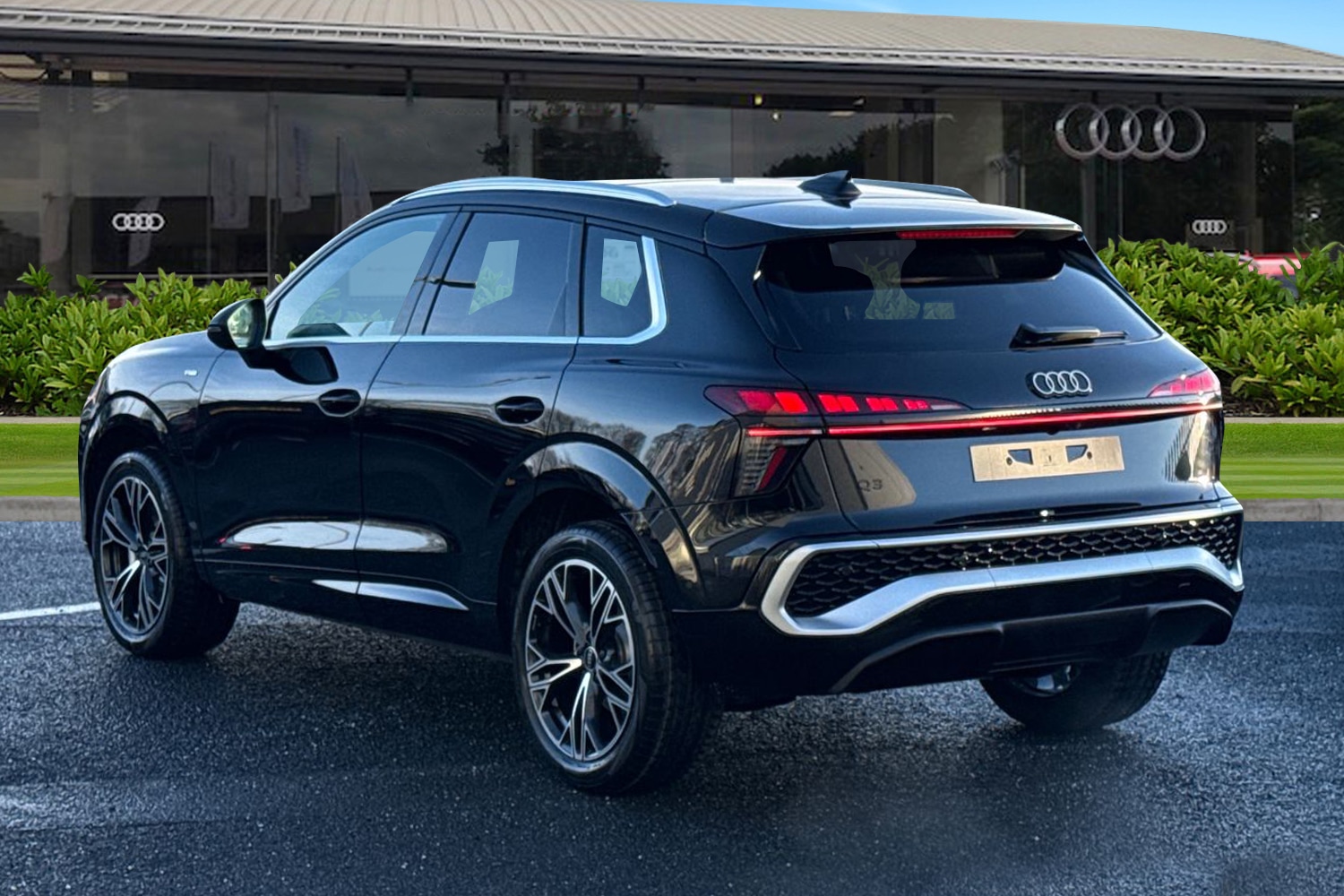 Used Audi Q3 2026 for sale - 77138947: Photo 2