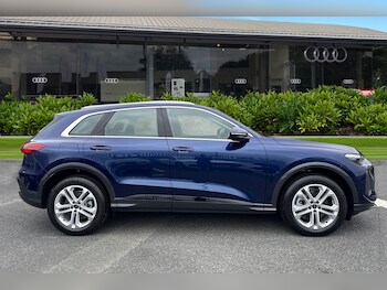 Used Audi Q5 2025 for sale - 75667400: Photo