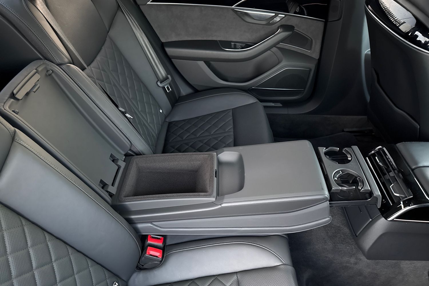 Used Audi A8 2024 for sale - 76805247: Photo 39