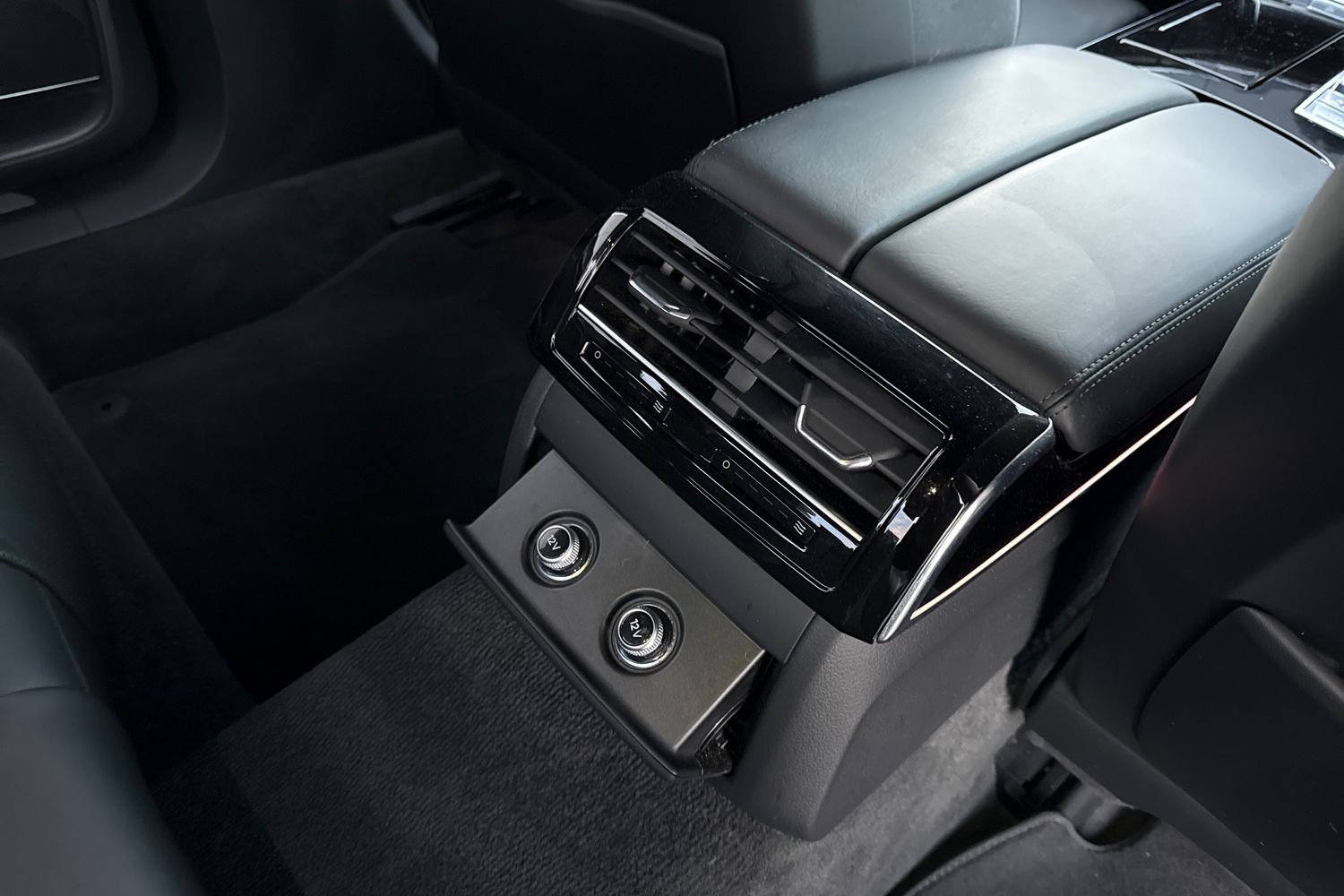 Used Audi A8 2024 for sale - 76805247: Photo 40