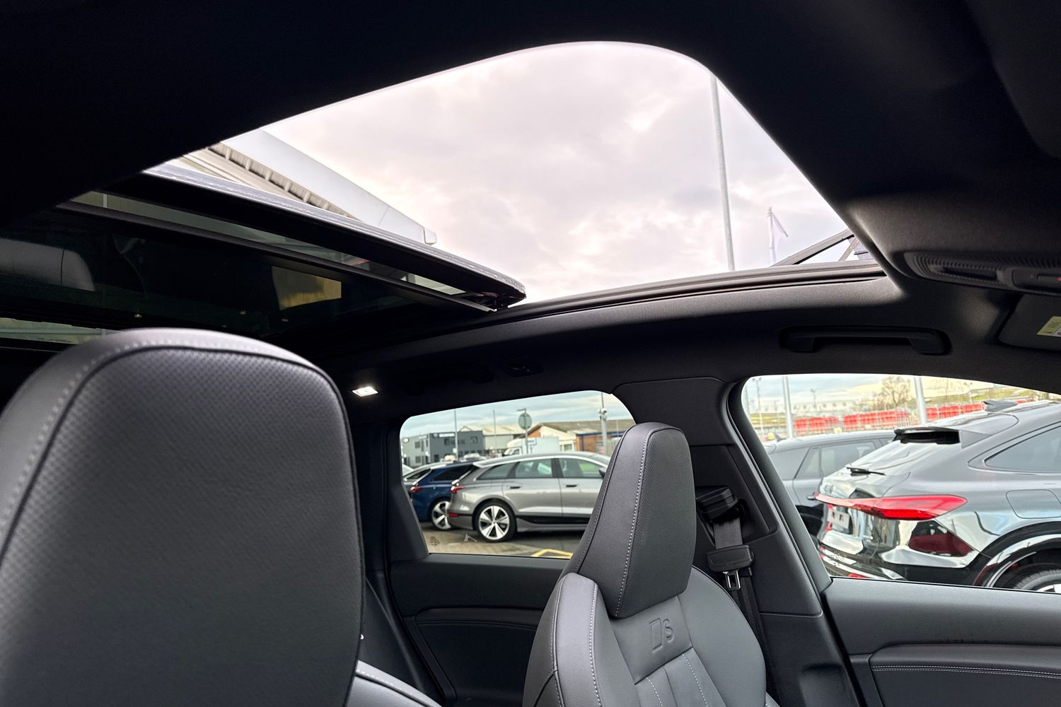 Used Audi Q6 e-tron 2025 for sale - 77187363: Photo 55