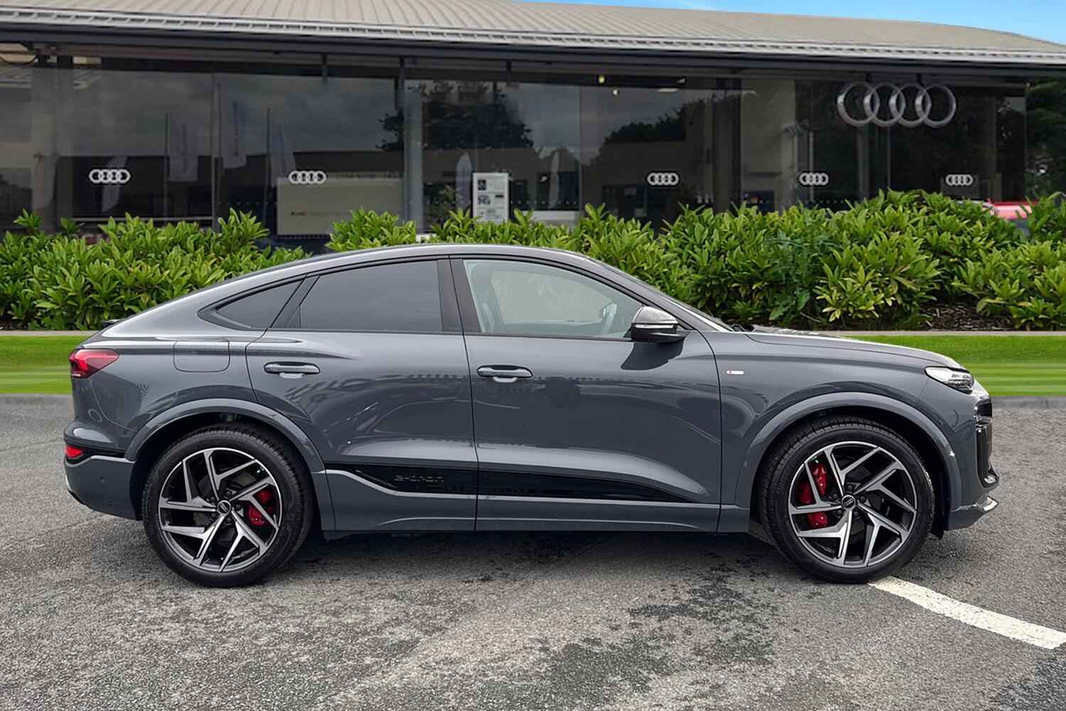 Used Audi Q6 e-tron 2025 for sale - 76610899: Photo 3