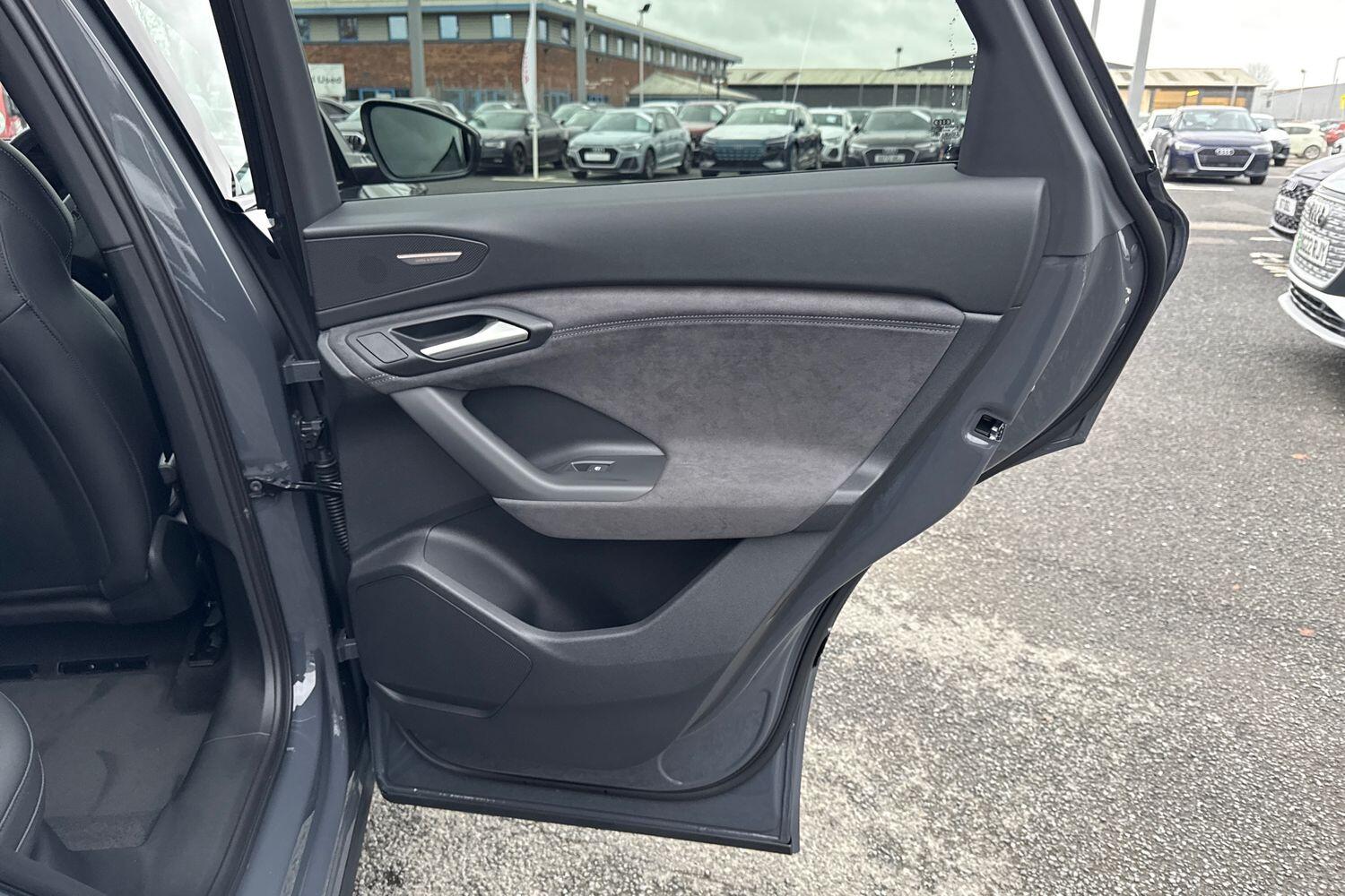 Used Audi Q6 e-tron 2025 for sale - 76610899: Photo 42