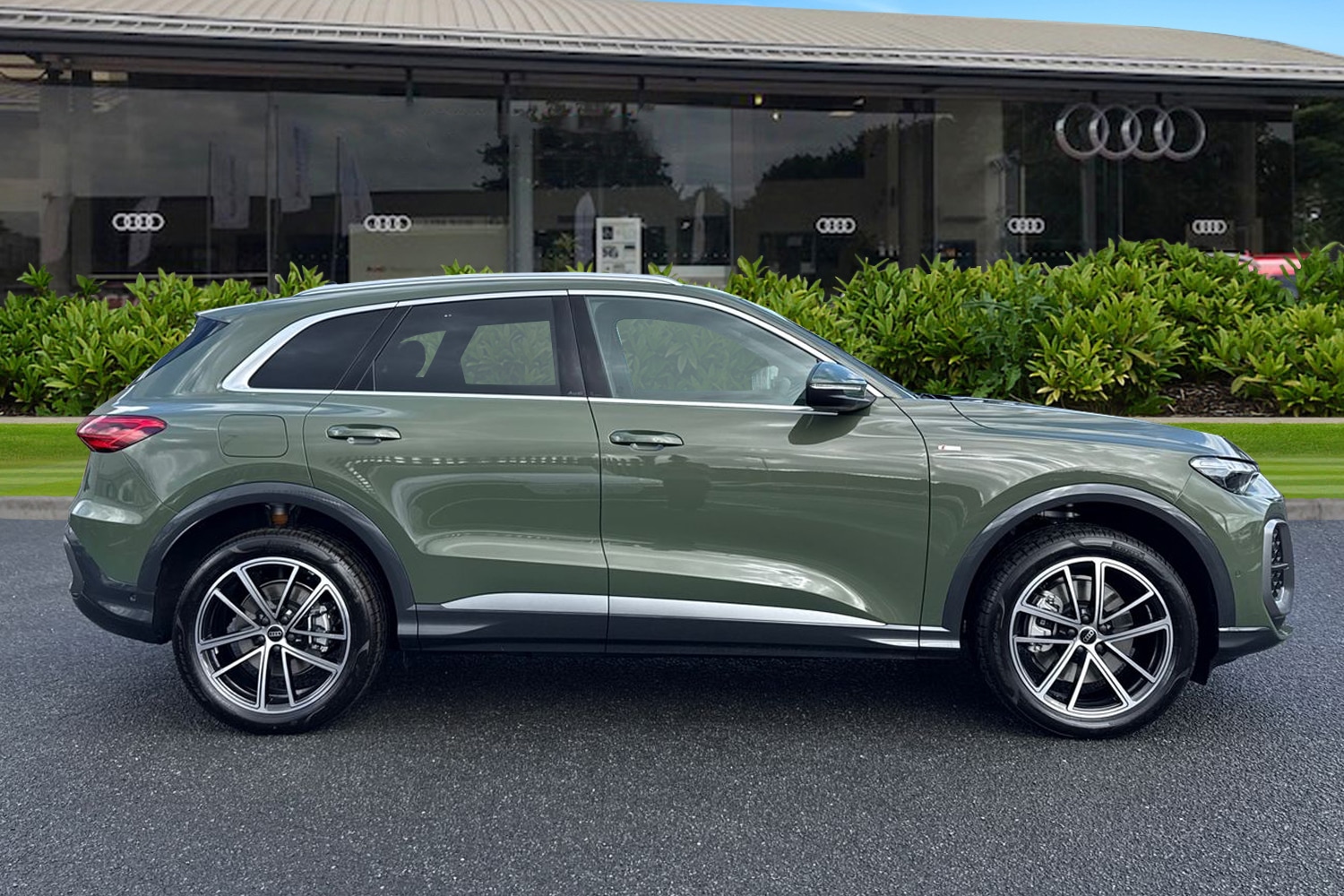 Used Audi Q5 2025 for sale - 76909424: Photo 3