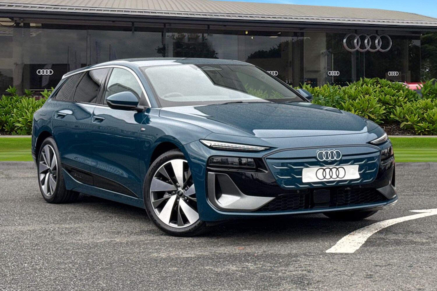 Used Audi A6 e-tron Avant 2025 for sale - 76590496: Photo 1