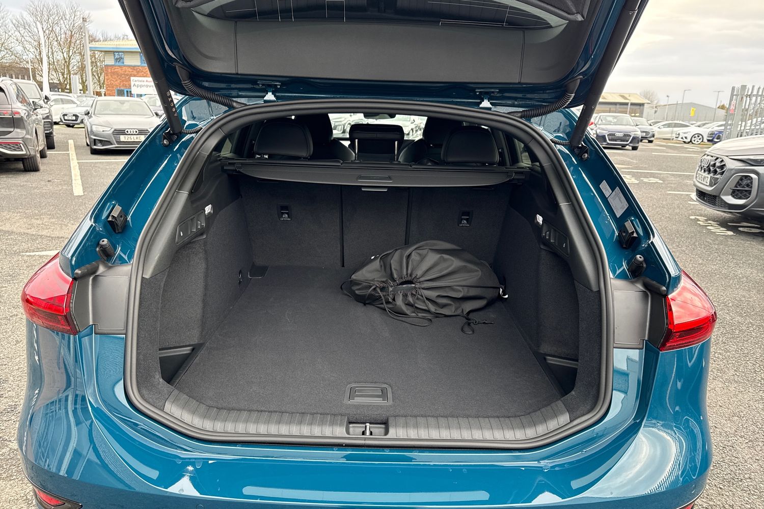 Used Audi A6 e-tron Avant 2025 for sale - 76590496: Photo 6