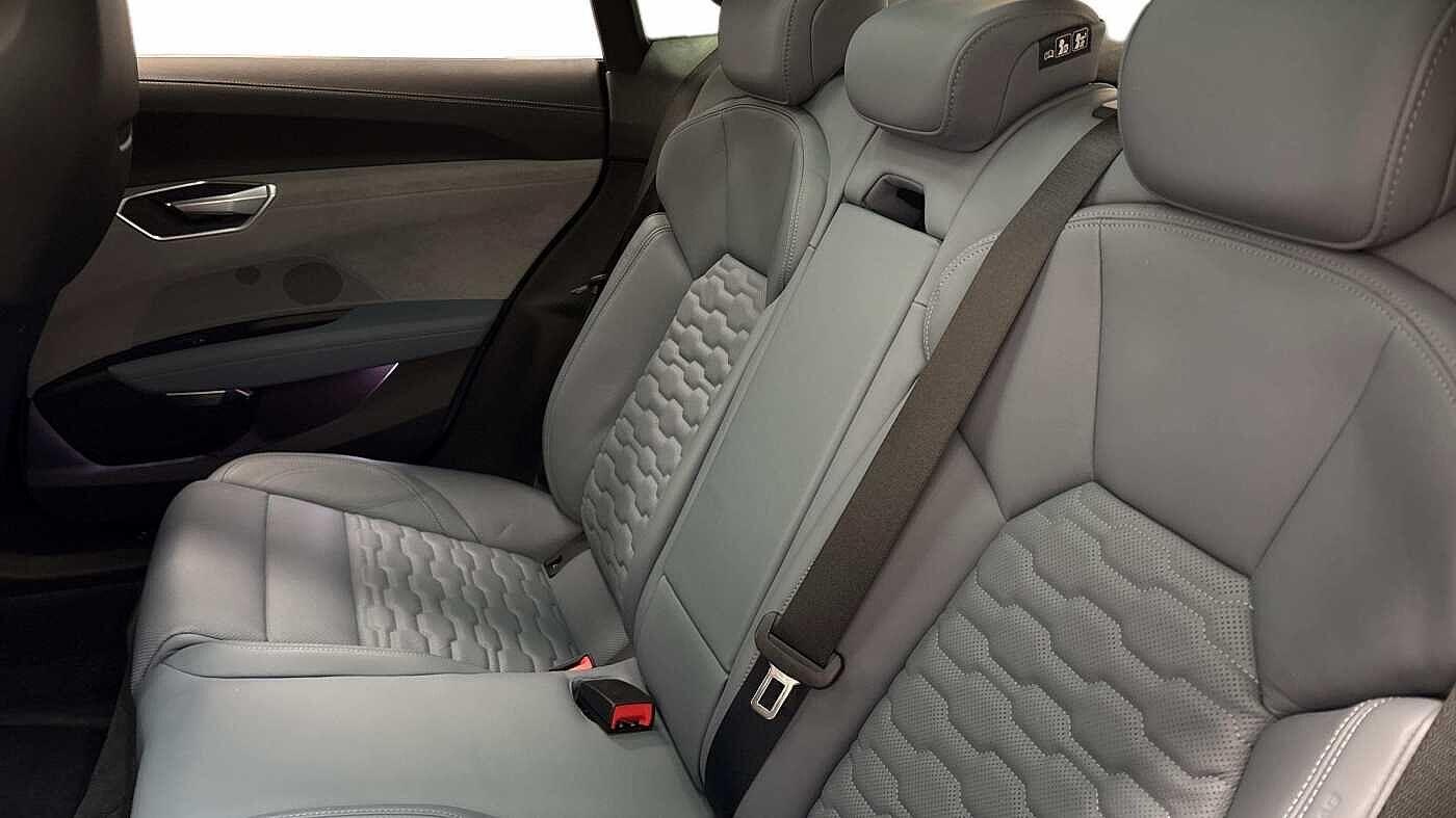 Used Audi e-tron GT 2022 for sale - 77262622: Photo 6