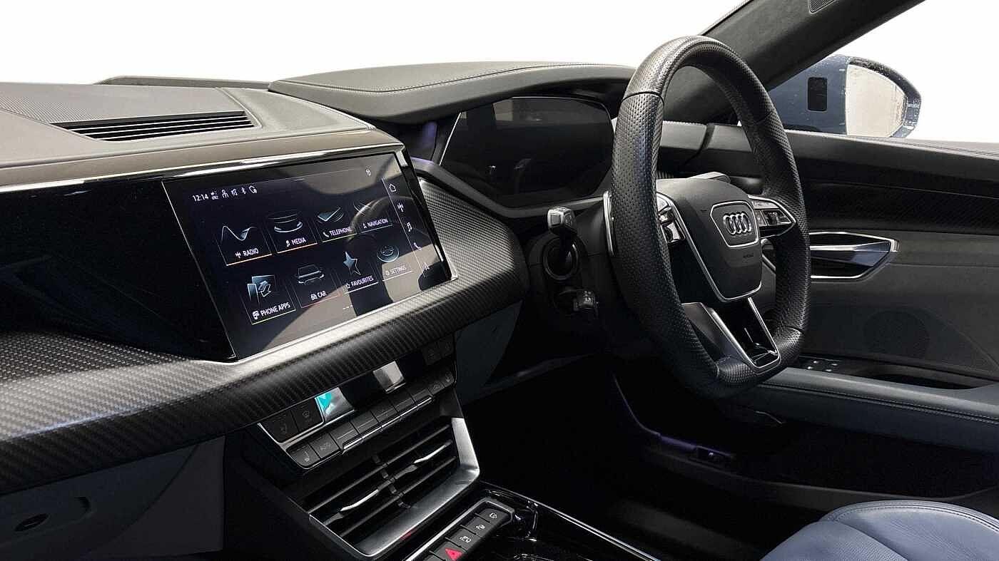 Used Audi e-tron GT 2022 for sale - 77262622: Photo 8