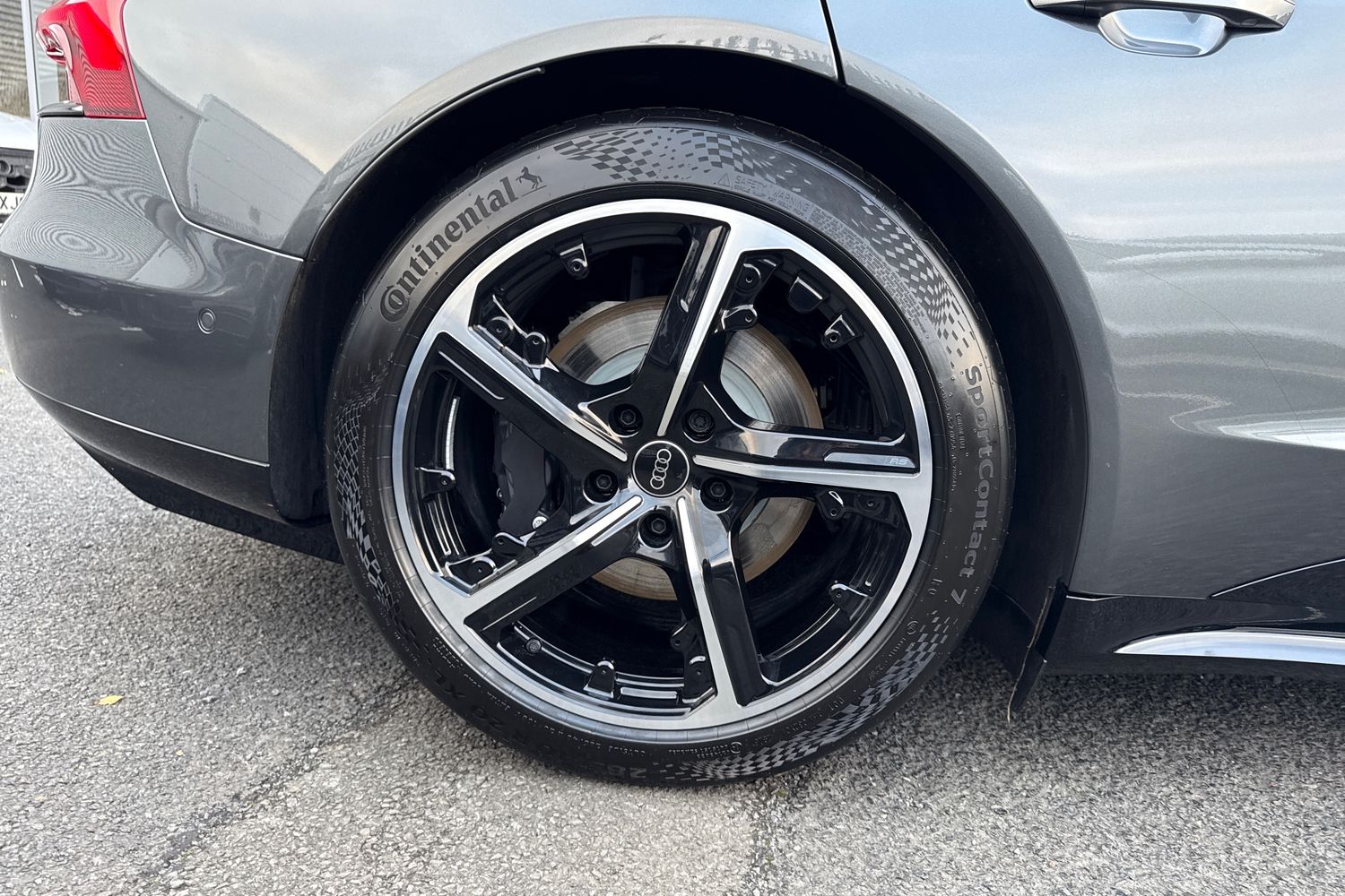 Used Audi e-tron GT 2025 for sale - 76705556: Photo 12