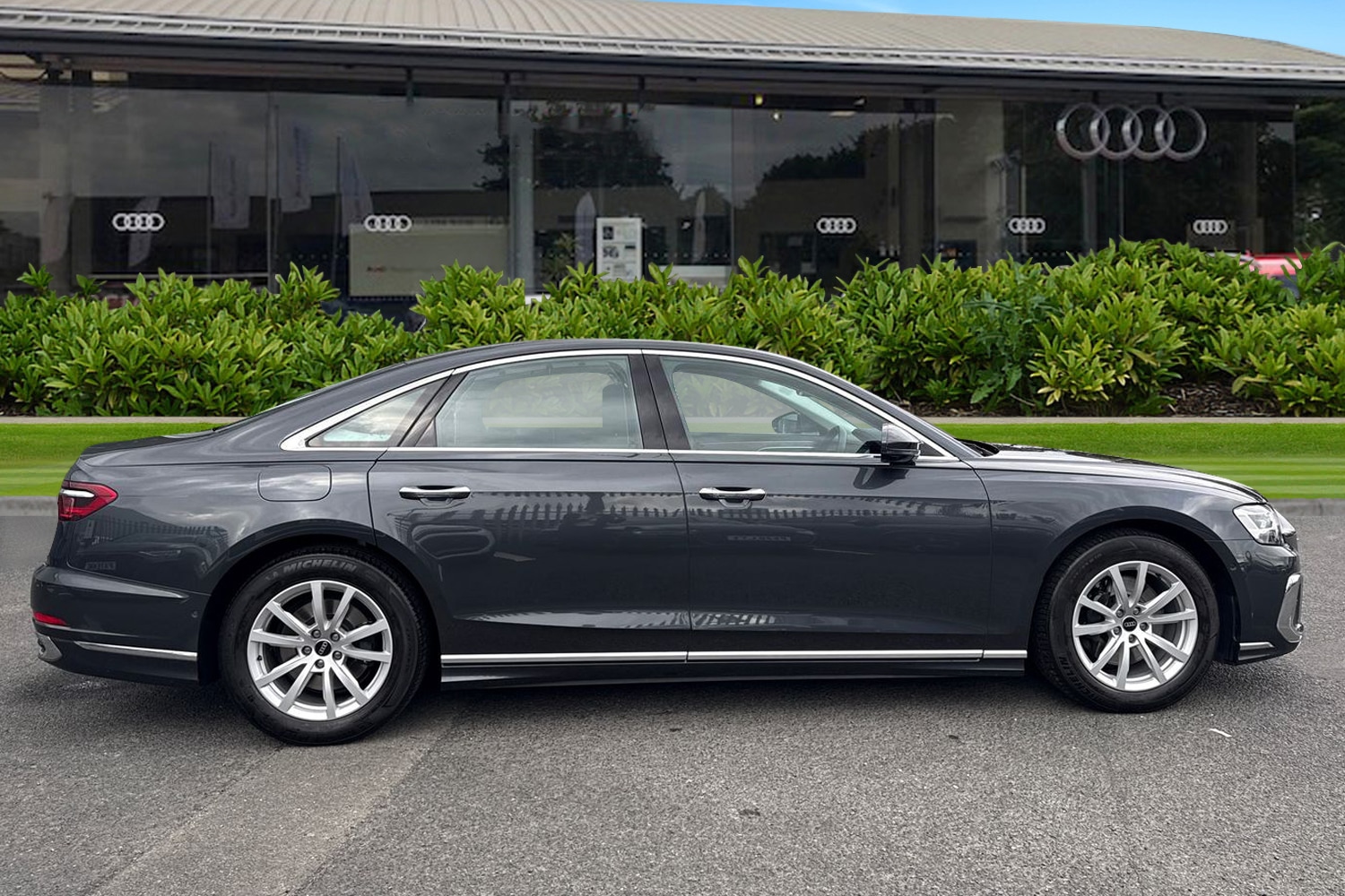 Used Audi A8 2024 for sale - 76156468: Photo 3