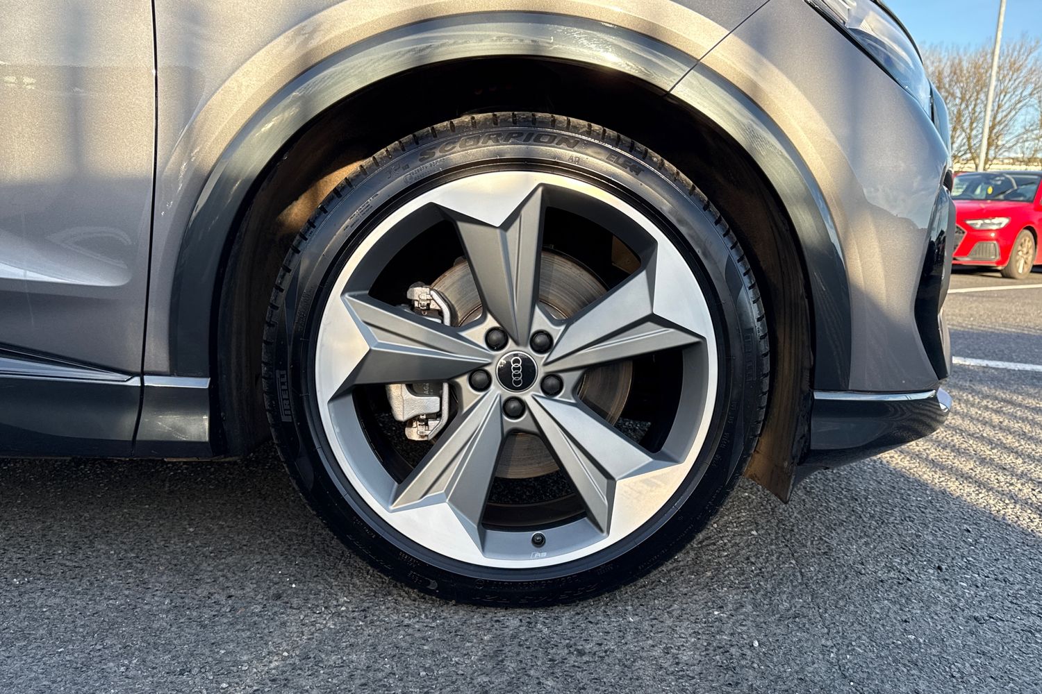 Used Audi Q4 e-tron 2025 for sale - 77368359: Photo 11