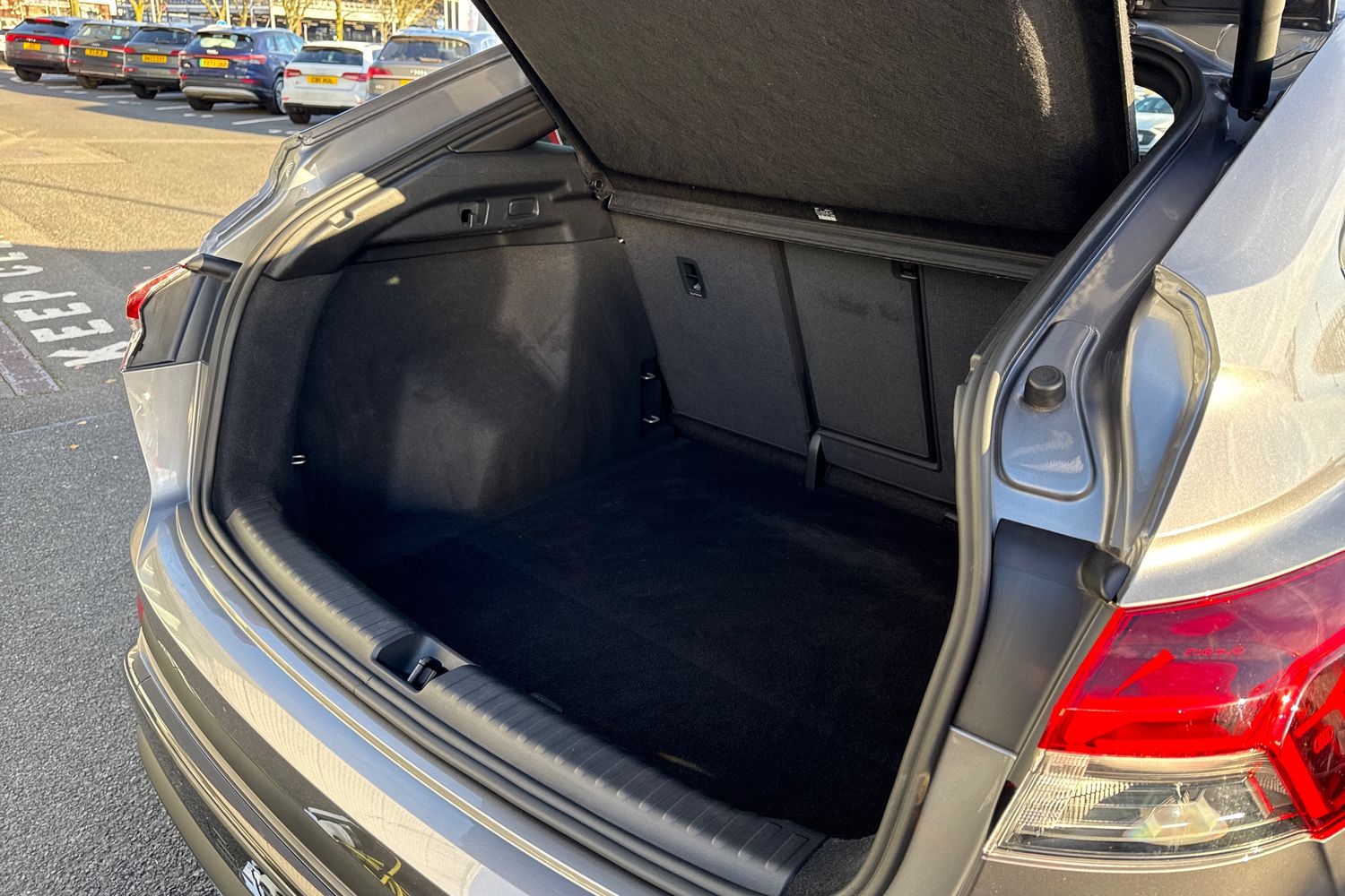 Used Audi Q4 e-tron 2025 for sale - 77368359: Photo 36