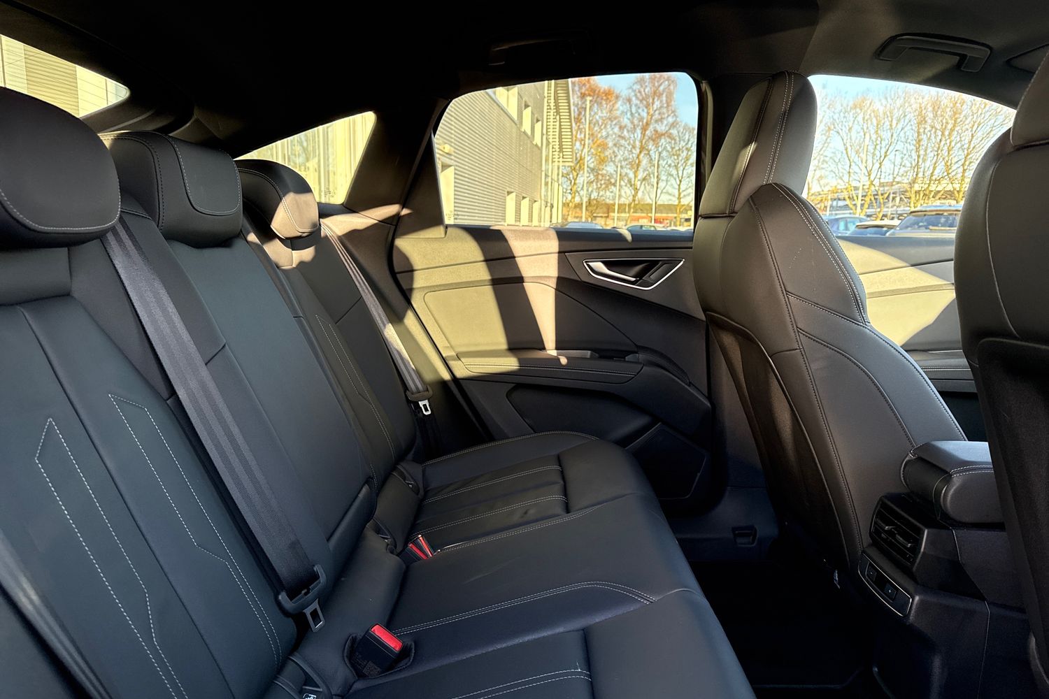 Used Audi Q4 e-tron 2025 for sale - 77368359: Photo 38