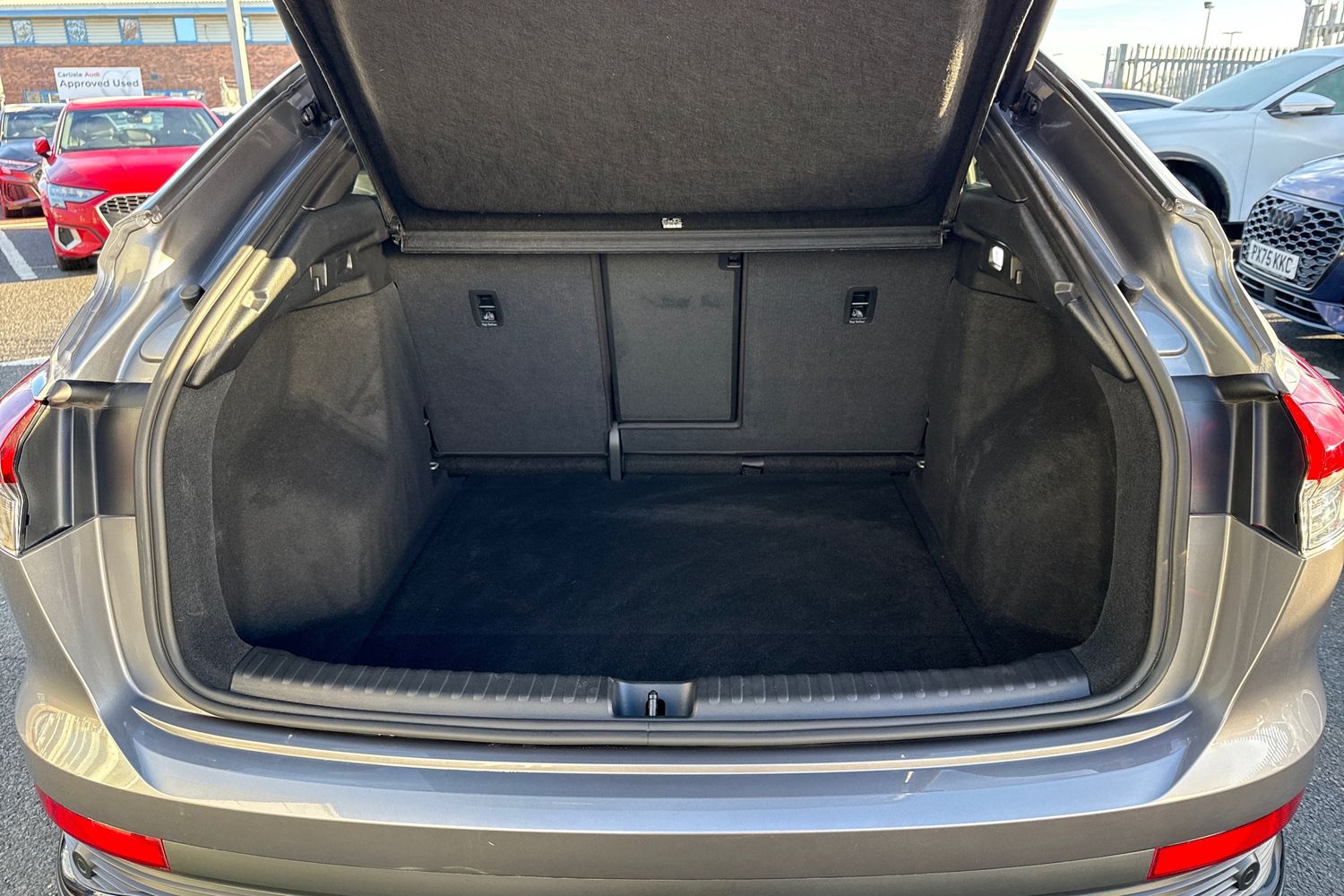 Used Audi Q4 e-tron 2025 for sale - 77368359: Photo 7