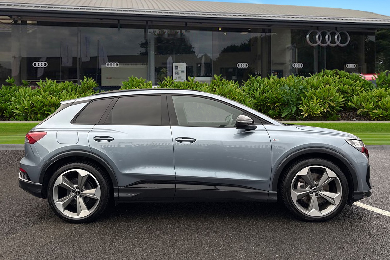 Used Audi Q4 e-tron 2024 for sale - 77368563: Photo 3