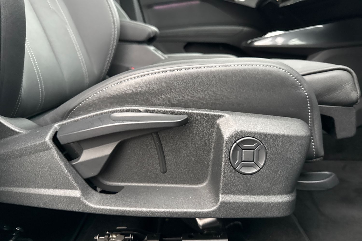 Used Audi Q4 e-tron 2024 for sale - 77368563: Photo 49