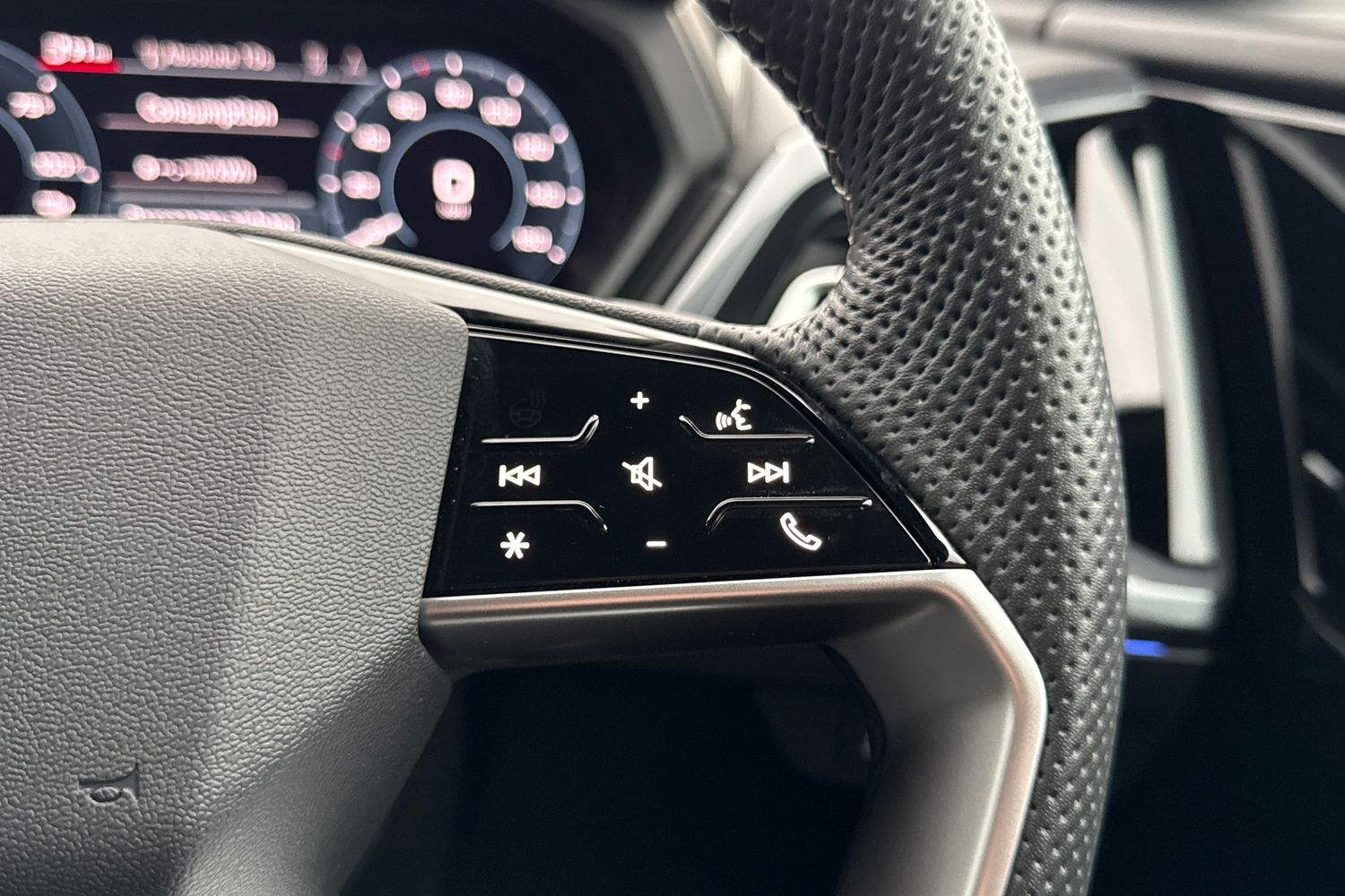 Used Audi Q4 e-tron 2024 for sale - 77368563: Photo 51