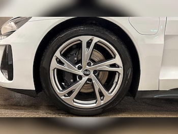 Used Audi e-tron GT 2023 for sale - 78325925: Photo