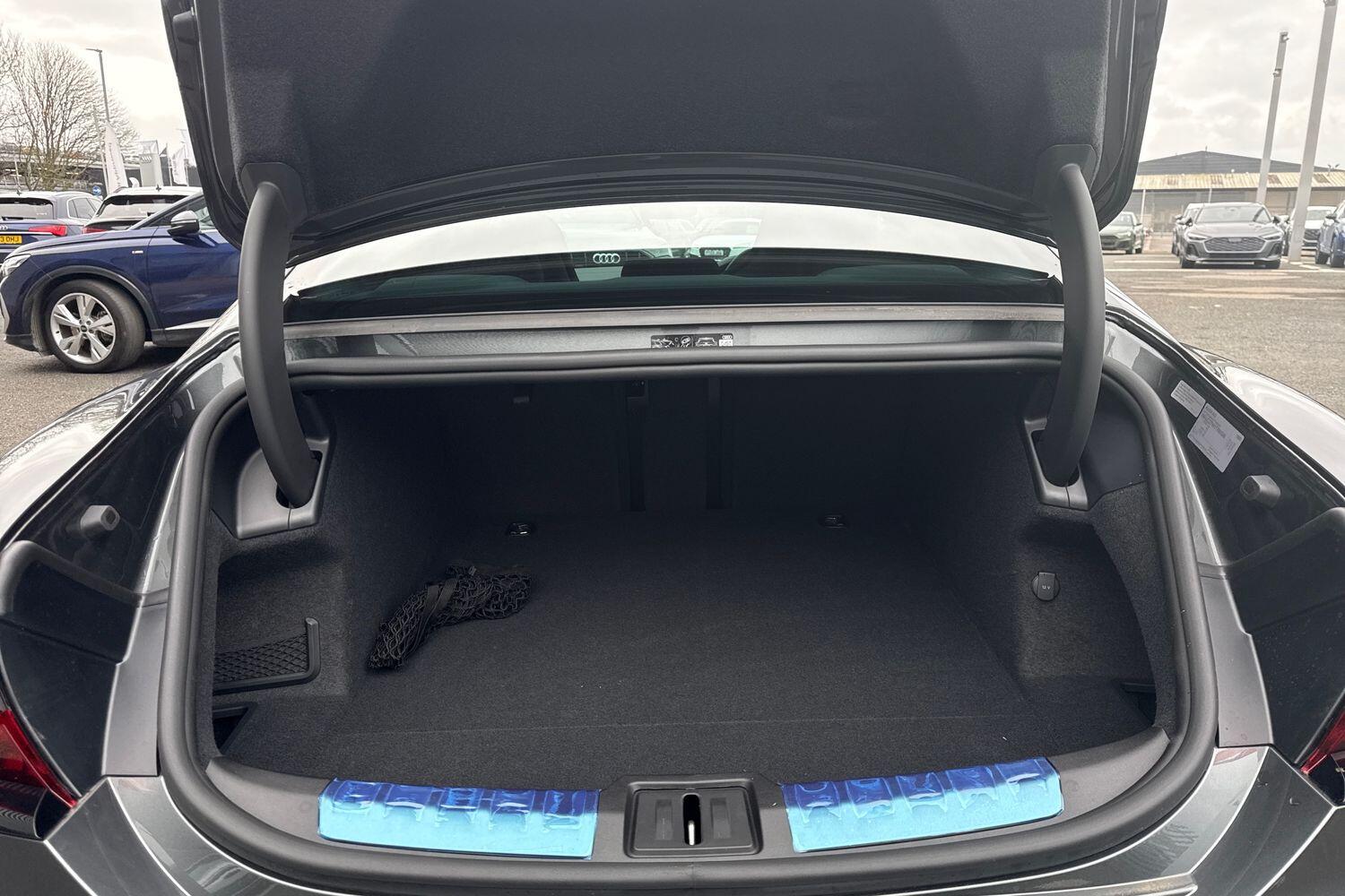 Used Audi e-tron GT 2026 for sale - 77686894: Photo 9