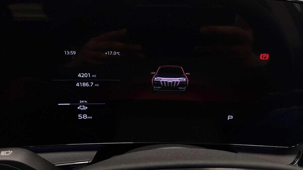 Used Audi Q6 e-tron 2024 for sale - 76250651: Photo 10