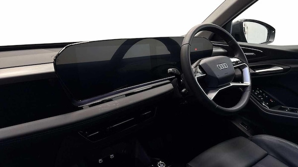 Used Audi Q6 e-tron 2024 for sale - 76250651: Photo 2