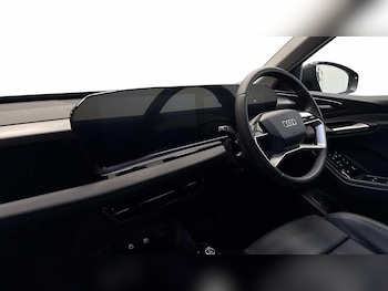 Used Audi Q6 e-tron 2024 for sale - 76250651: Photo 2