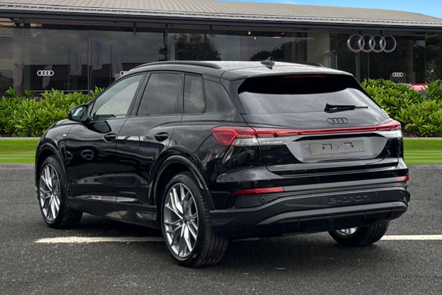 Used Audi Q4 e-tron 2026 for sale - 77355444: Photo 2